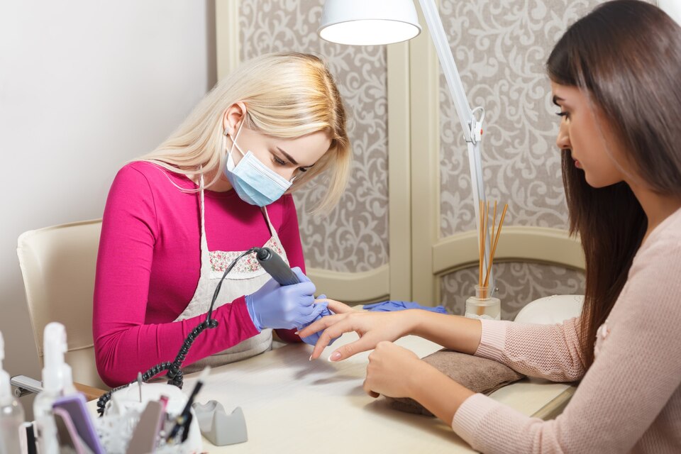 Kapaklı Manikürcü